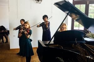 lekcje skrzypiec w Warszawie, Trio Skrzypcowe, Zofia Zwolińska Z Uczniami